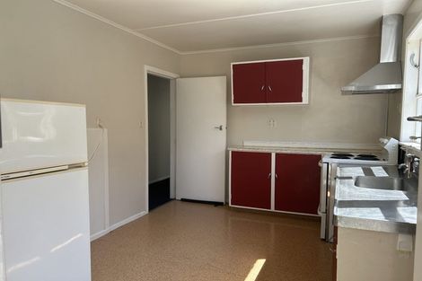 Photo of property in 12 Huntingdon Street, Northland, Wellington, 6012