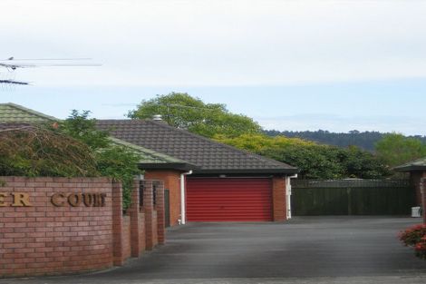 Photo of property in 8/8 Palmer Crescent, Silverstream, Upper Hutt, 5019