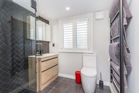 Photo of property in 30a Mandalay Terrace, Khandallah, Wellington, 6035