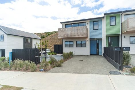 Photo of property in 33 Oakum Road, Whitby, Porirua, 5024