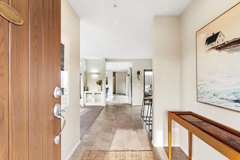 Photo of property in 37 Lopdell Lane, Eskdale, Napier, 4182