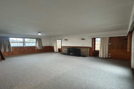 Photo of property in 50 Pahiatua Street, Hokowhitu, Palmerston North, 4410