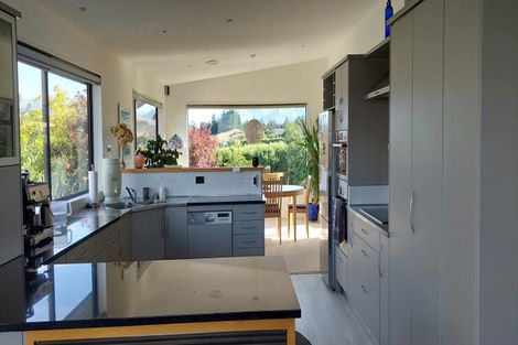 Photo of property in 9 Fastness Crescent, Wanaka, 9305