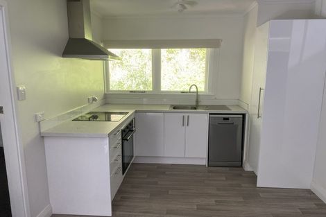 Photo of property in 2/8 Kaitawa Road, York Bay, Lower Hutt, 5013