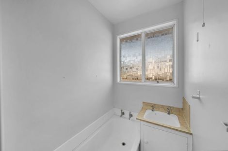 Photo of property in 35 Estuary Road, New Brighton, Christchurch, 8061