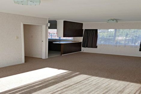 Photo of property in 2/10 Pamela Place, New Lynn, Auckland, 0600