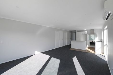 Photo of property in 10 Koru Loop, Paraparaumu, 5032