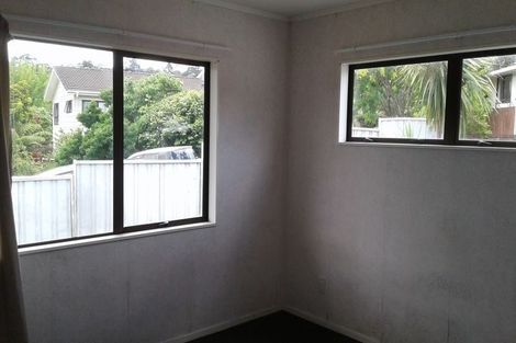 Photo of property in 20 Thistledew Place, Bayview, Auckland, 0629