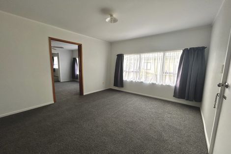 Photo of property in 8 Finch Street, One Tree Point, 0118