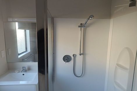 Photo of property in 615u3 Evans Bay Parade, Kilbirnie, Wellington, 6022