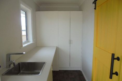 Photo of property in 19 Hannan Street, Levin, 5510