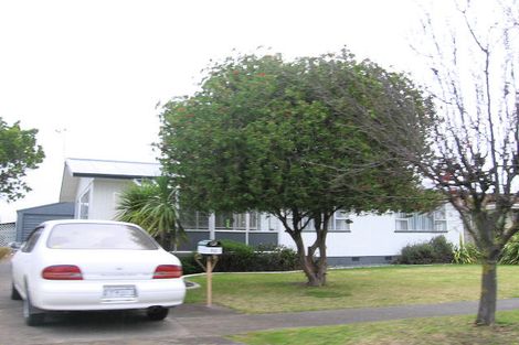 Photo of property in 35 Fife Crescent, Tamatea, Napier, 4112