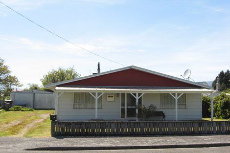 Photo of property in 18 The Esplanade, Westport, 7825