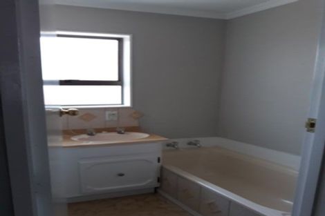 Photo of property in 82 Russell Street, Palmerston North, 4414