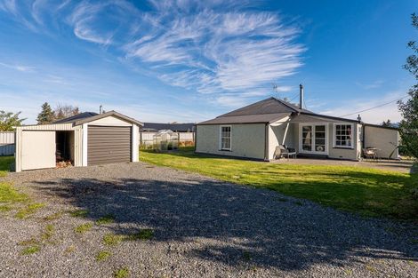 Photo of property in 27 Station Road, Coalgate, 7673