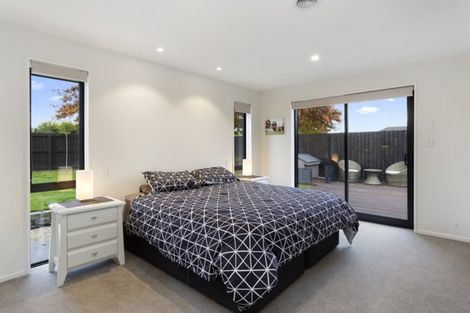 Photo of property in 10 Highfield Lane, Rangiora, 7400