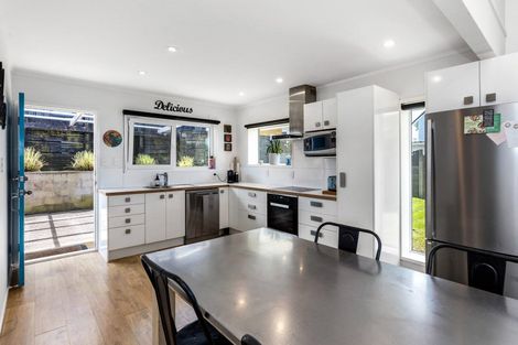 Photo of property in 3/175 Birkenhead Avenue, Birkenhead, Auckland, 0626