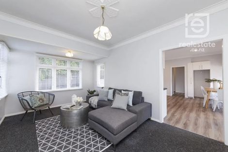 Photo of property in 42 Alfred Street, Roslyn, Palmerston North, 4414