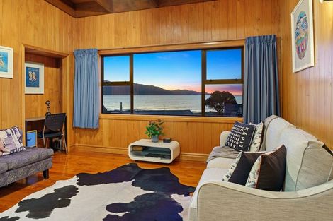 Photo of property in 11 Waiheke Street, Waikanae Beach, Waikanae, 5036