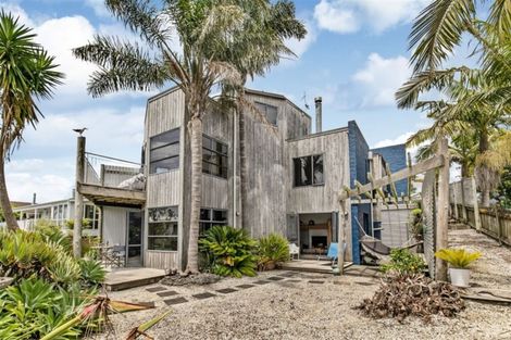 Photo of property in 66 Spinnaker Drive, Te Atatu Peninsula, Auckland, 0610