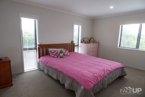Photo of property in 47 Station Street, Hobsonville, Auckland, 0616
