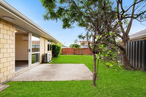 Photo of property in 17f Meeanee Road, Taradale, Napier, 4112