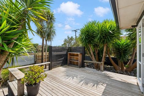 Photo of property in 12 Cambridge Road, Martinborough, 5711