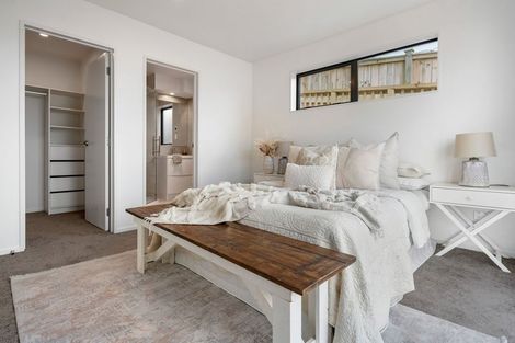 Photo of property in 25 Baumea Rise, Massey, Auckland, 0614