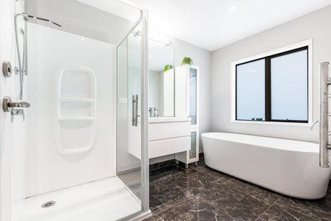 Photo of property in 3 Nikau Way, Riverhead, 0820