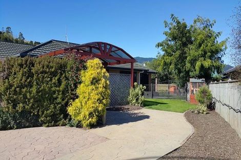 Photo of property in 6 Caroline Place, Stoke, Nelson, 7011