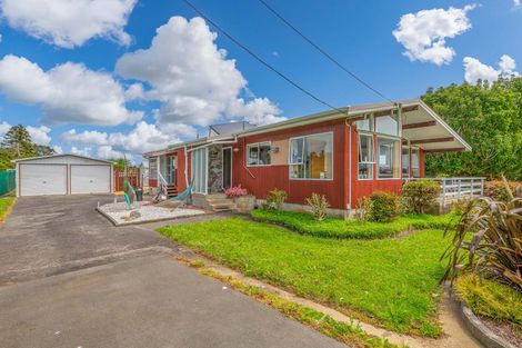 Photo of property in 1003 State Highway 16, Waimauku, 0883