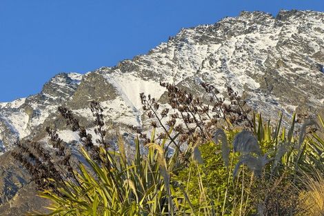 Photo of property in 6a Kinross Lane, Jacks Point, Queenstown, 9371