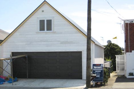 Photo of property in 75 Lemon Street, New Plymouth, 4310