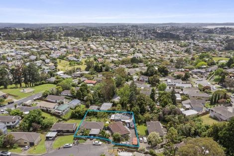 Photo of property in 6 Kilcar Place, Massey, Auckland, 0614