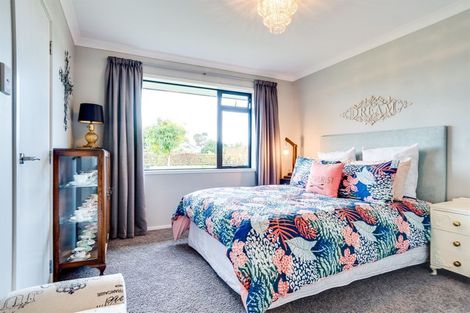 Photo of property in 62 Mcelwee Street, Jervoistown, Napier, 4112