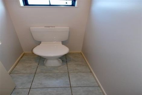 Photo of property in 11 Cognac Place, Henderson, Auckland, 0612