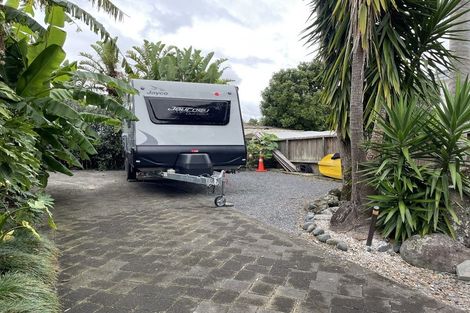 Photo of property in 2 Gilberd Place, Torbay, Auckland, 0630