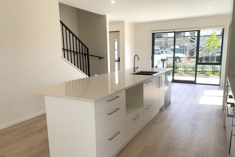 Photo of property in 13 Katikati Drive, Manurewa, Auckland, 2102