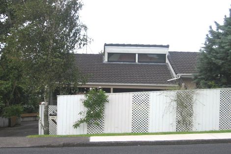 Photo of property in 1/17 Waterloo Road, Milford, Auckland, 0620