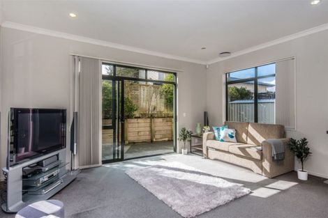 Photo of property in 69 Amesbury Drive, Churton Park, Wellington, 6037