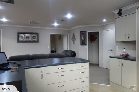 Photo of property in 27 Branigan Parade, Kelvin Grove, Palmerston North, 4414