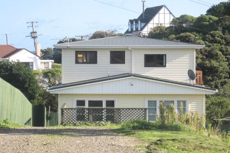 Photo of property in 27 Thornley Street, Titahi Bay, Porirua, 5022