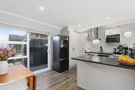 Photo of property in 2/1 Murphy Place, Titahi Bay, Porirua, 5022