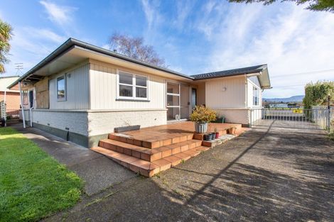 Photo of property in 82 Guy Street, Dannevirke, 4930