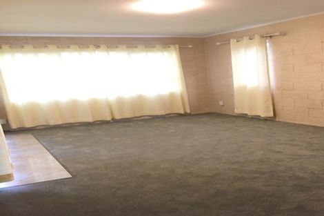 Photo of property in 16 Geordie Street, Henderson, Auckland, 0612