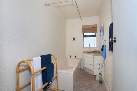 Photo of property in 10 Vera Street, Marton, 4710