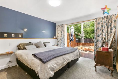 Photo of property in 22 Homedale Road, Wainuiomata, Lower Hutt, 5014