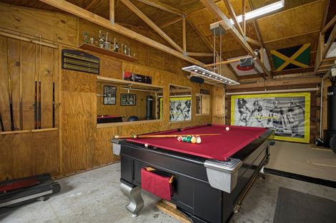 Photo of property in 275 Great North Road, Henderson, Auckland, 0612