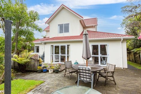 Photo of property in 21 Saunders Close, Whitby, Porirua, 5024