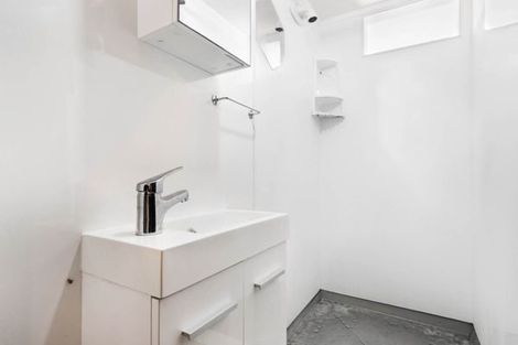 Photo of property in 28 Prangley Avenue, Mangere, Auckland, 2022